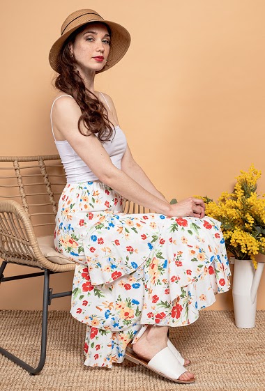 Wholesaler 17 AUGUST - Floral ruffled skirt