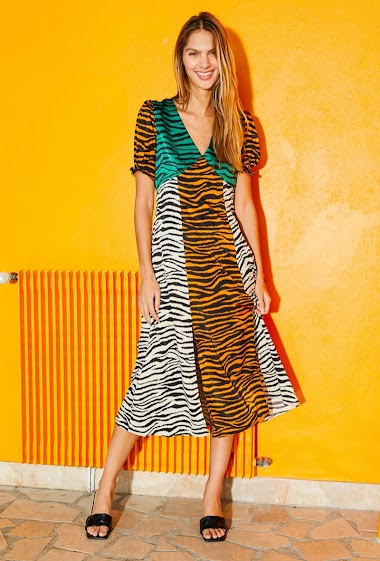 Wholesaler Lily White - Zebra midi dress