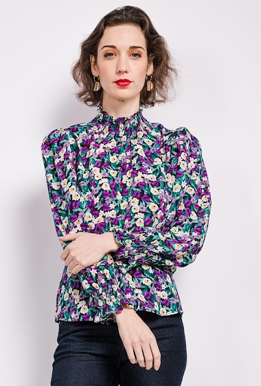 Großhändler 17 AUGUST - Floral print shirred blouse with puffy sleeves