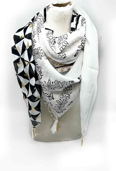Wholesaler LINETA - Large square scarves with cotton pompom