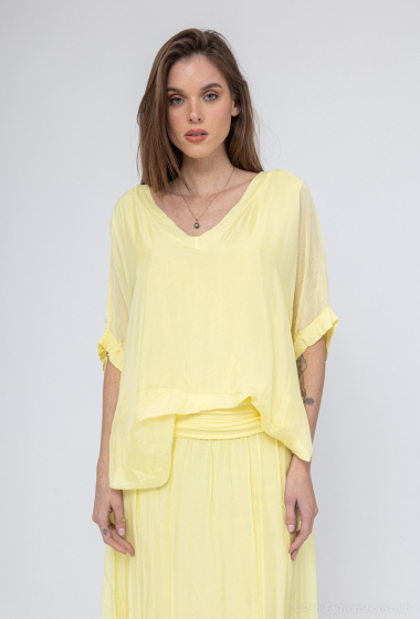 Wholesaler SHYLOH - V-neck silk blouse