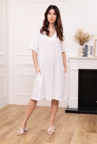 Wholesaler SHYLOH - Dress with pockets and V-neck