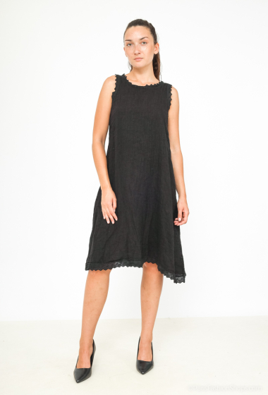 Wholesaler SHYLOH - Long dress sleeveless with lace on the edges