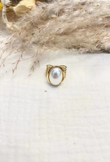 Wholesaler Lolilota - Ring large pearly pealr oval