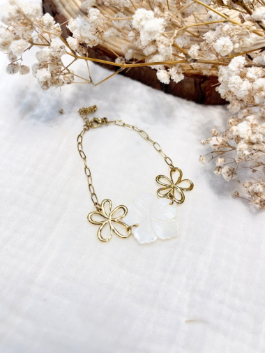 Grossiste Lolilota - bracelet chaine fleurs nacre en acier inoxydable