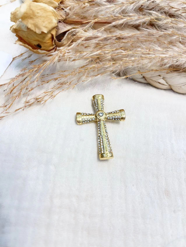 Grossiste Lolilota - broche croix strassé en acier inoxydable épingle : 3,5cm