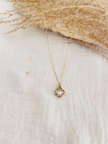 Wholesaler Lolilota - rhinestone clover necklace