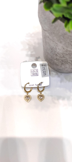 Wholesaler Lolo & Yaya - Tissia heart rhinestone earrings in stainless steel