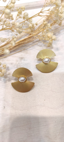 Mayorista Lolo & Yaya - Pendientes triple abanico de perlas de acero inoxidable