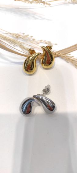Wholesaler Lolo & Yaya - 1.5cm Sygrid earrings in stainless steel