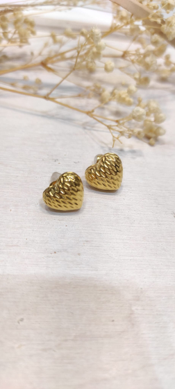 Wholesaler Lolo & Yaya - 1cm Thiyya heart earrings in stainless steel