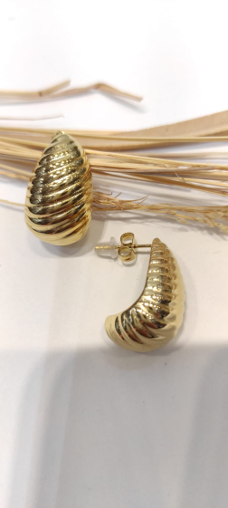 Wholesaler Lolo & Yaya - 2cm Heike earrings in stainless steel