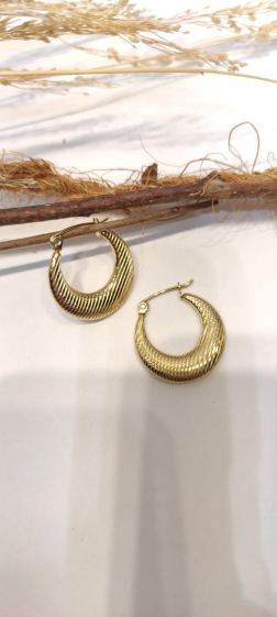 Wholesaler Lolo & Yaya - 2cm Leonine earrings in stainless steel