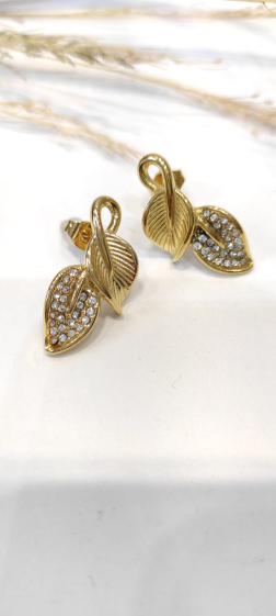 Wholesaler Lolo & Yaya - Ryanna 2cm rhinestone earrings in stainless steel