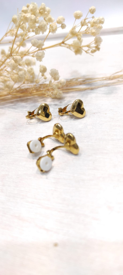 Wholesaler Lolo & Yaya - Ayoko heart clip earrings in stainless steel