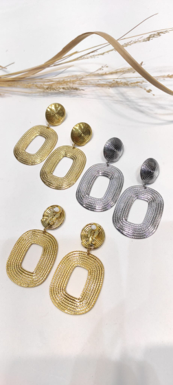 Wholesaler Lolo & Yaya - Boucles d'oreilles clips pendantes en acier inoxydable