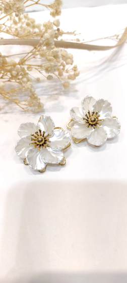 Wholesaler Lolo & Yaya - Callistine flower earrings in stainless steel