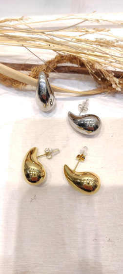Wholesaler Lolo & Yaya - Drop earrings 2cm size S in stainless steel