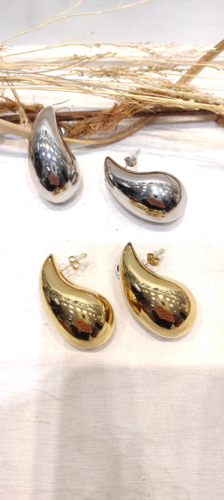 Wholesaler Lolo & Yaya - Drop earrings 4cm size L in stainless steel