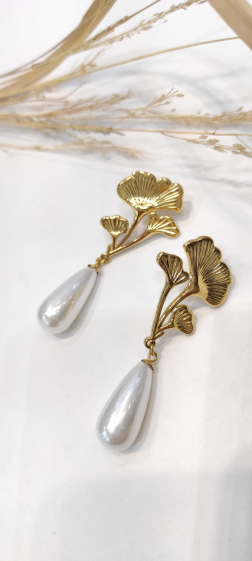 Wholesaler Lolo & Yaya - Ginkgo leaf pearl earrings 5.5cm in steel