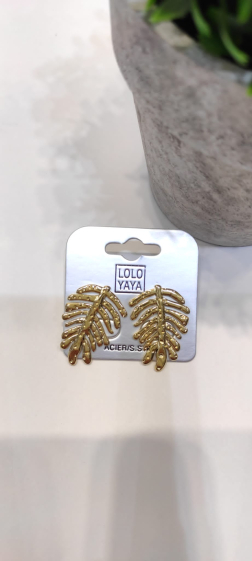 Wholesaler Lolo & Yaya - Stainless steel leaf stud earrings