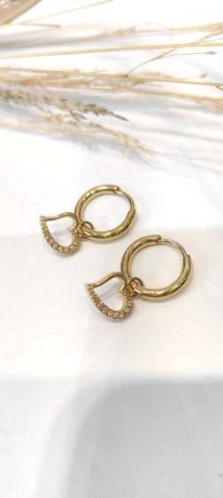 Wholesaler Lolo & Yaya - Kamla heart rhinestone earrings in stainless steel