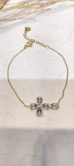 Grossiste Lolo & Yaya - Bracelet croix diamant en acier inoxydable