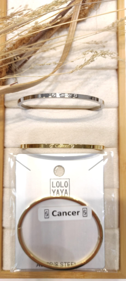 Wholesaler Lolo & Yaya - Astrological bangle bracelet “♋︎ Cancer ♋︎” in steel