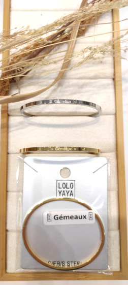 Wholesaler Lolo & Yaya - Astrological bangle bracelet “♊︎ Gemini ♊︎” in steel