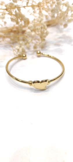 Wholesaler Lolo & Yaya - Clarie heart rigid bangle bracelet in stainless steel