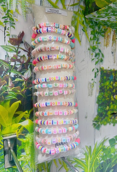 Grossiste Lolo & Yaya - Bracelets AMORE sur boudin offert, 2€/Pcs