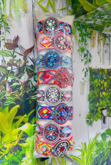 Großhändler Lolo & Yaya - Bracelets fantaisie 8pcs sur boudin offert, 3,50€/pcs