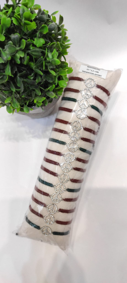 Grossiste Lolo & Yaya - Bracelets fantaisie sur boudin offert, 1,20€ / pcs
