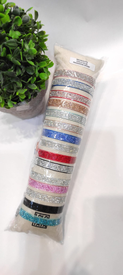 Wholesaler Lolo & Yaya - Free fancy bracelets on boudin, €1.50/pcs