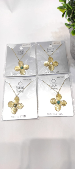 Wholesaler Lolo & Yaya - Dalale flower necklace in stainless steel