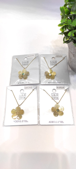 Wholesaler Lolo & Yaya - Rebecka flower necklace in stainless steel