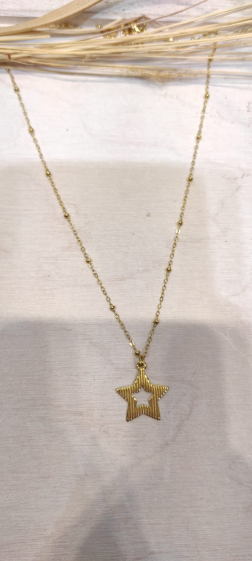 Wholesaler Lolo & Yaya - Timeless Verena star necklace in stainless steel