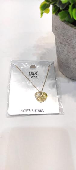 Wholesaler Lolo & Yaya - Timeless triple heart necklace in stainless steel