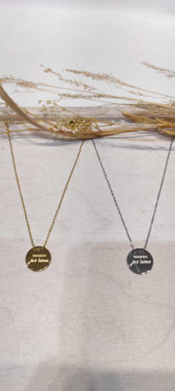 Großhändler Lolo & Yaya - Halskette mit der Botschaft „Mama, ich liebe dich“ aus Edelstahl