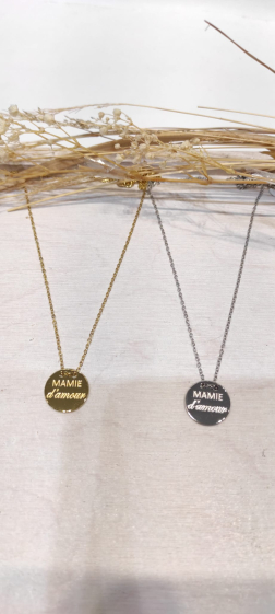 Großhändler Lolo & Yaya - MAMIE-Halskette mit Liebesbotschaft aus Edelstahl