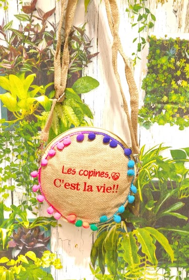Wholesaler Loya Bijoux - Small round shoulder bag ( Les ​​girlfriends, C'est la vie!! ) with jute pompom