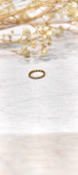 Grossiste Lolo & Yaya - Piercing oreille anneau strass 8mm en acier inoxydable
