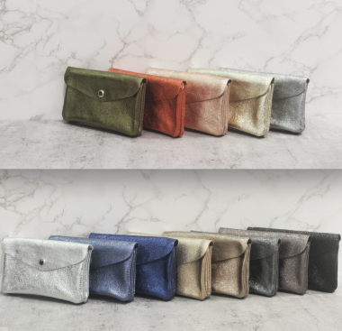 Wholesaler Lorenzo - Medium leather wallet with 3 compartments