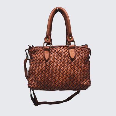 Wholesaler LOUISA LEE - Manon washed leather shoulder bag