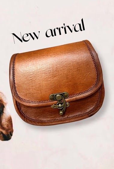 Wholesaler LOUISA LEE - Buckle leather shoulder bag 18cm