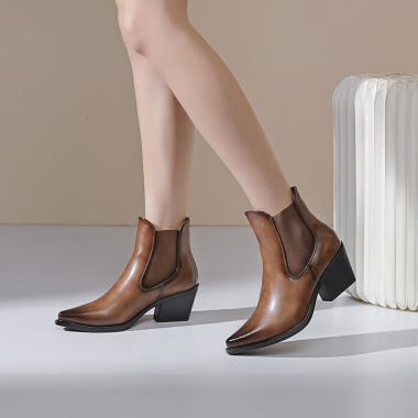 Wholesaler LOV'IT - Pointed ankle boots