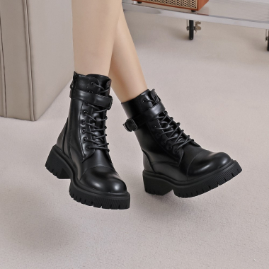 Wholesaler LOV'IT - Lace up ankle boots