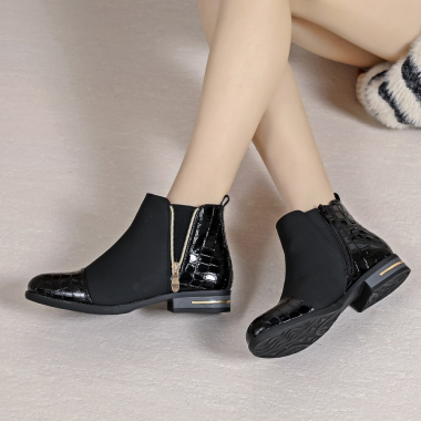 Wholesaler LOV'IT - Faux crocodile ankle boots