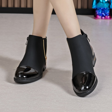 Wholesaler LOV'IT - Varnished ankle boots