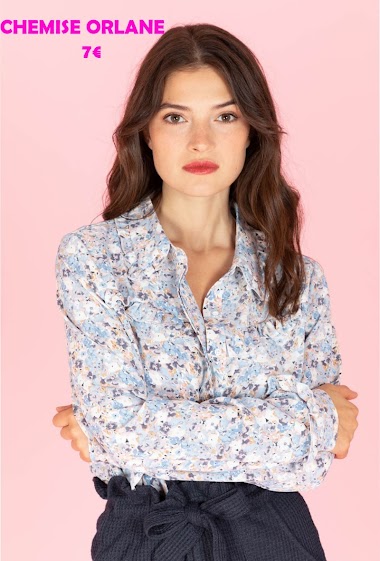 Shirt with flower print and ruffles